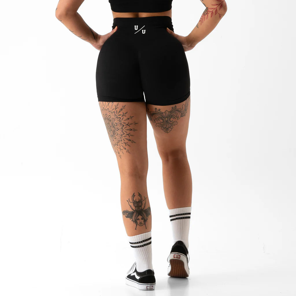 INFINITY Shorts - black